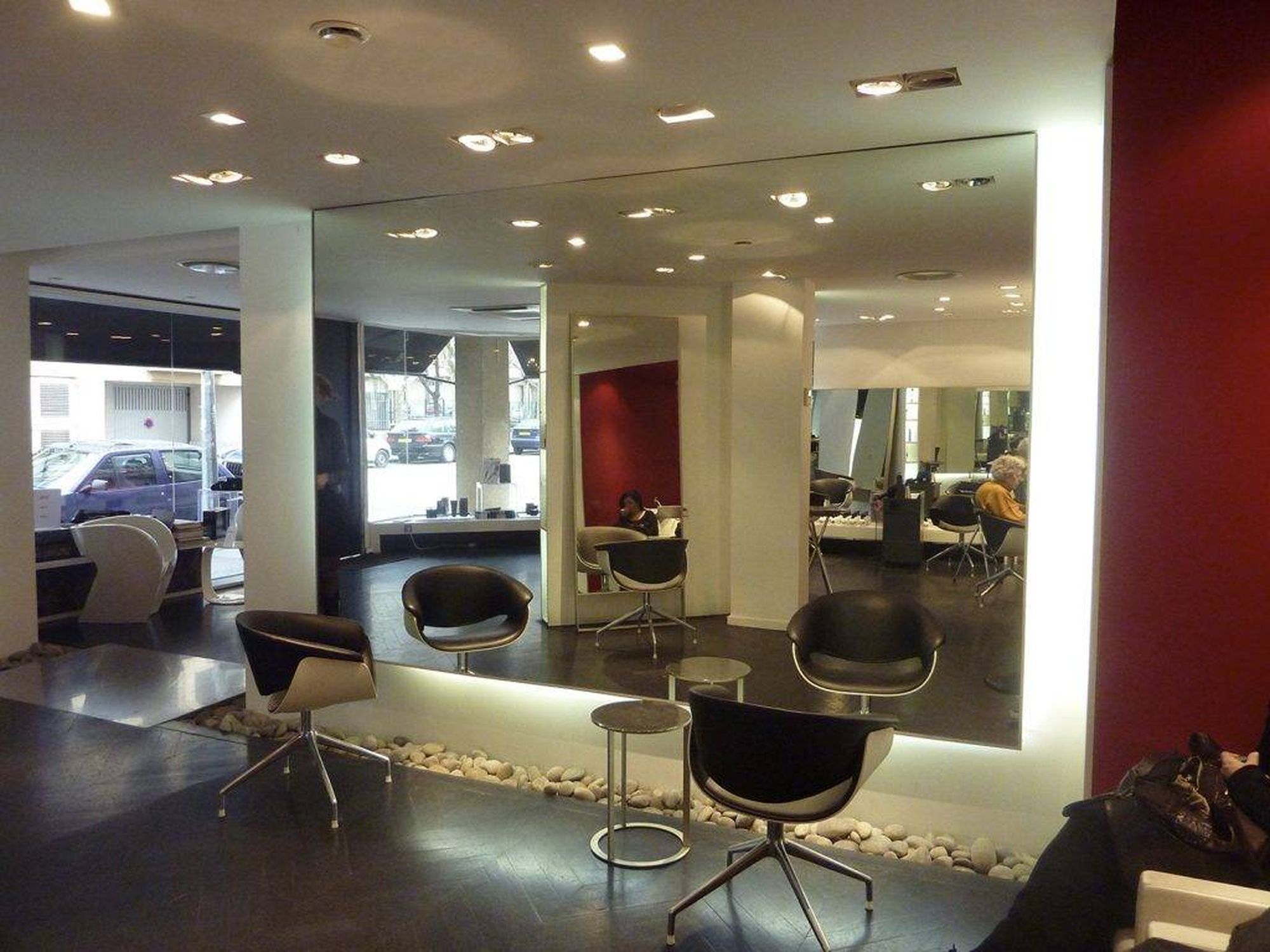 Réalisation de l'extension d'un salon de coiffure à Aix en Provence (13)