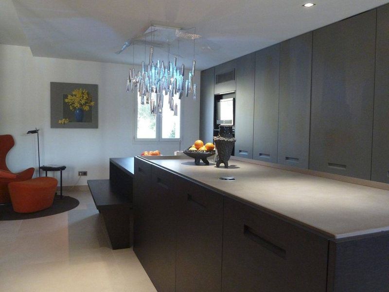 Agencement de la cuisine d’une villa à Aix en Provence